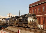 NS 9064 leads train 158 past the signals at Elm